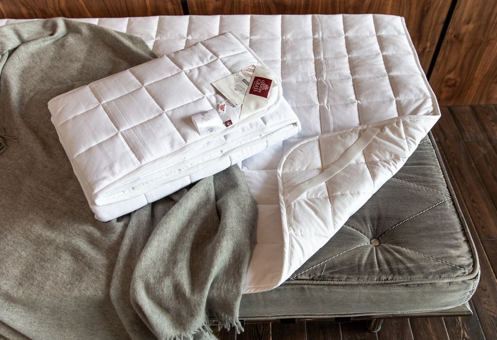 Наматрасник двусторонний mattress 4 seasons grass всесезонный 160х200 4160 Наматрасник MATTRESS 4 SEASONS GRASS всесезонный 160х200 - Image 1